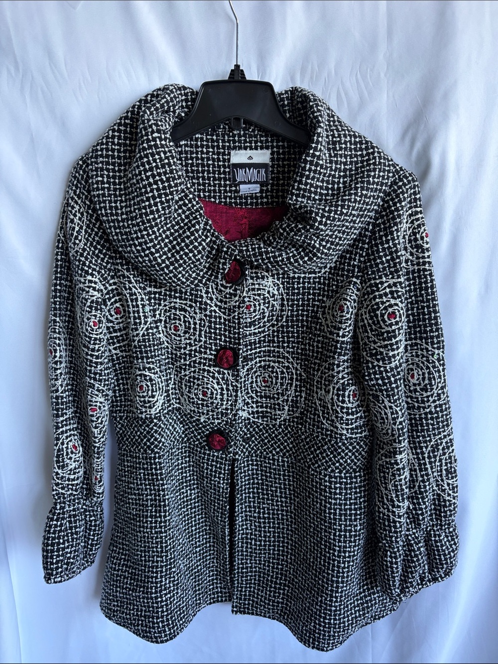Yak Magik Gorgeous Embroidered Jacket!, Black&white w/burgundy accents, sz S